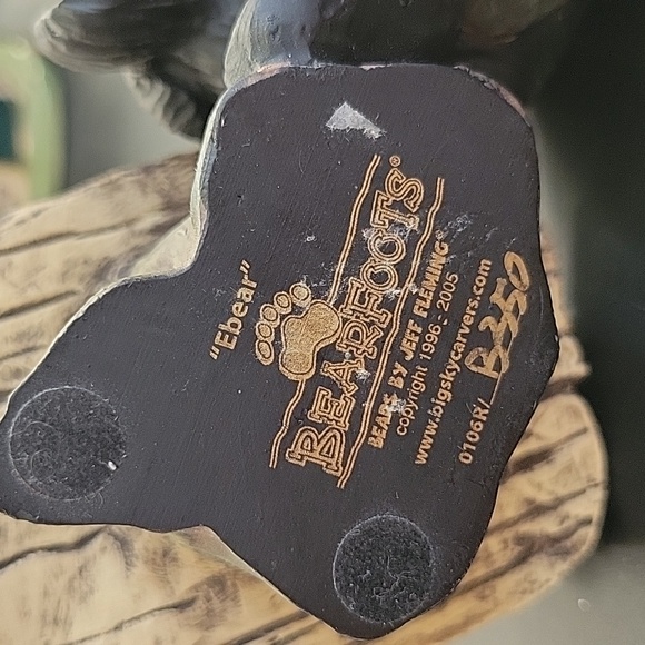 Bearfoots Resin Bear Figurine #B350 - Picture 3 of 6